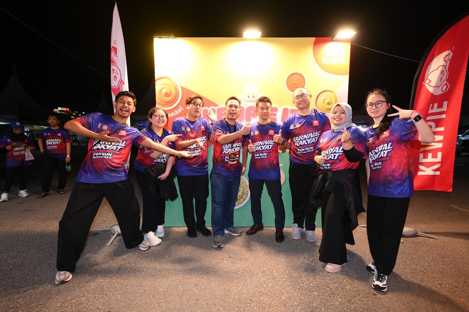 KEWPIE team and guests at the KEWPIE booth during Karnival Rakyat