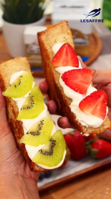 Japanese cream sando with kiwi and strawberry slices