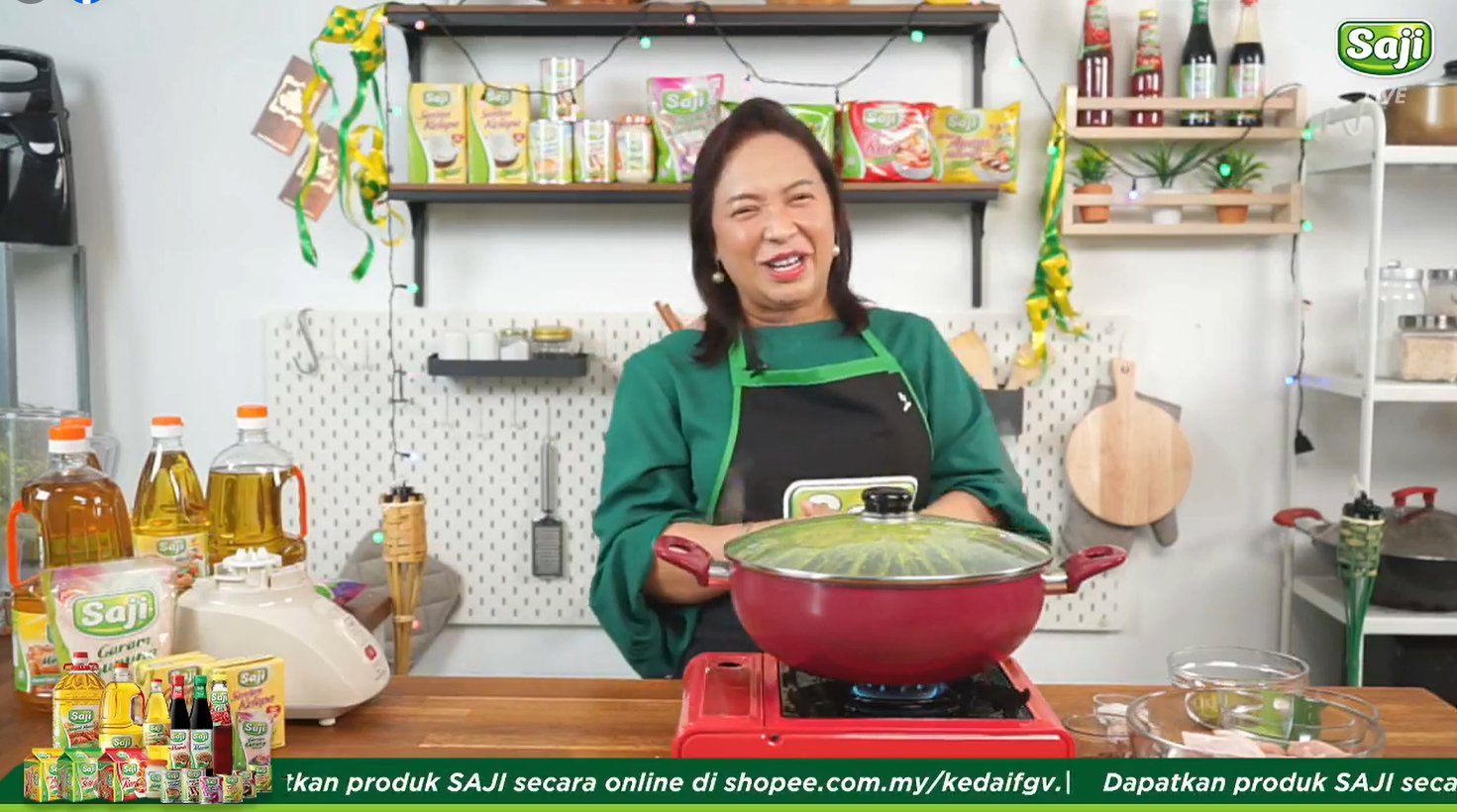 Live cooking demonstration broadcast